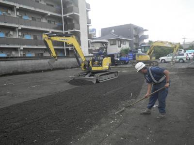 碩田町駐車場舗装工事の記録写真5