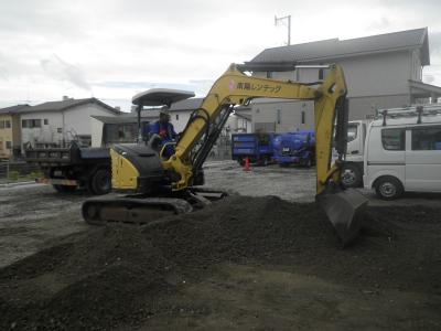 永井好子様 共同住宅新築工事に伴う駐車場舗装工事の記録写真2