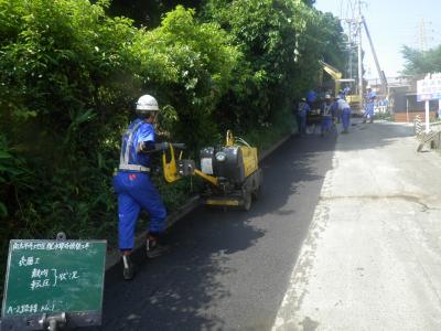 南太平寺地区配水管布設替工事に伴う舗装工事の記録写真6