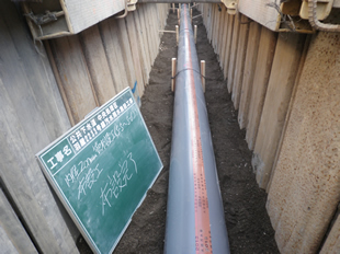 公共下水道東部処理区　羽屋2233号線汚水雨水施設工事の記録写真2