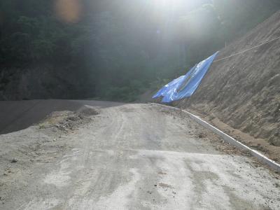H25（繰）中局森環第3号入蔵大峠2号線林道開設工事の記録写真4